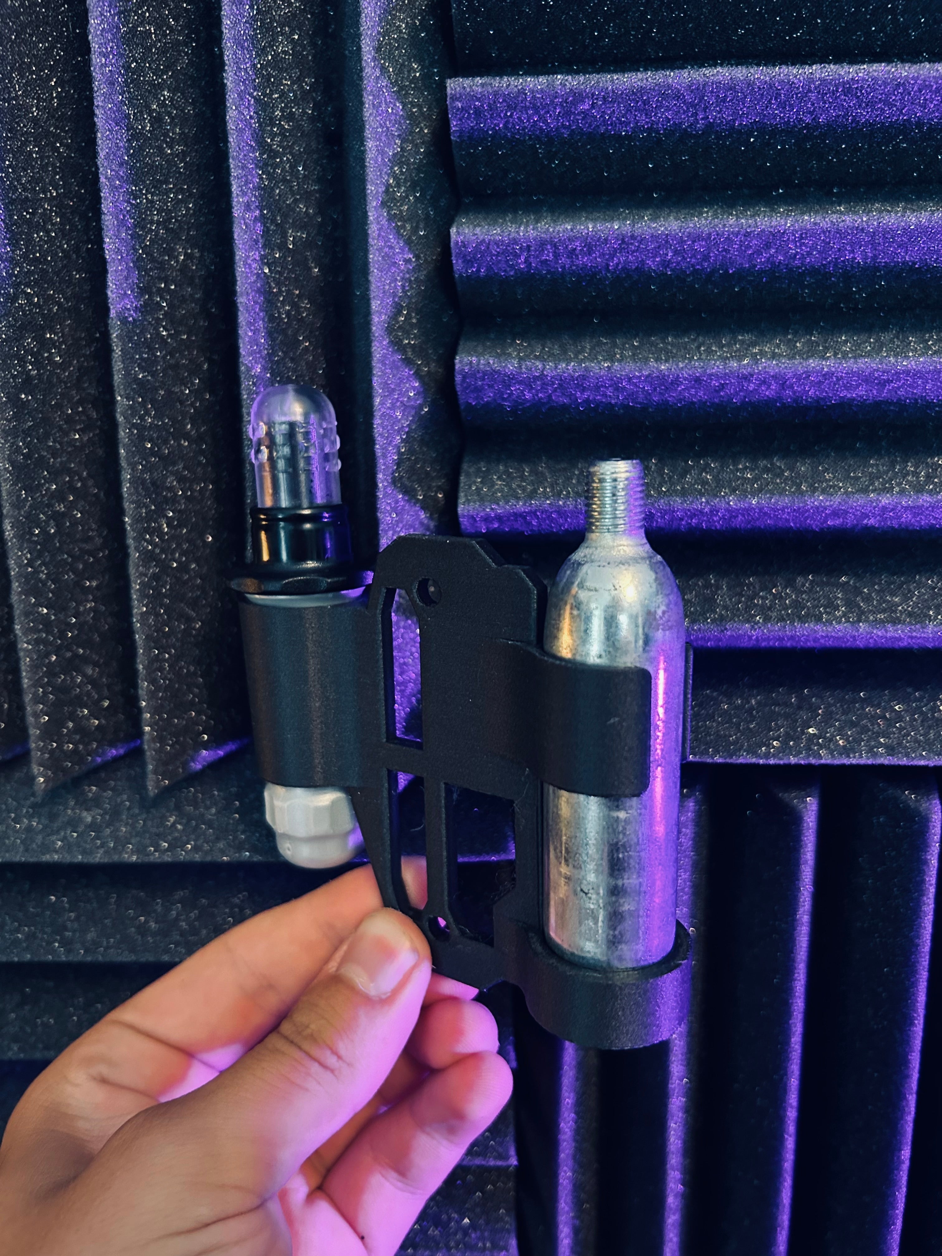 CO2 + Stans Dart Holder - CO2D01